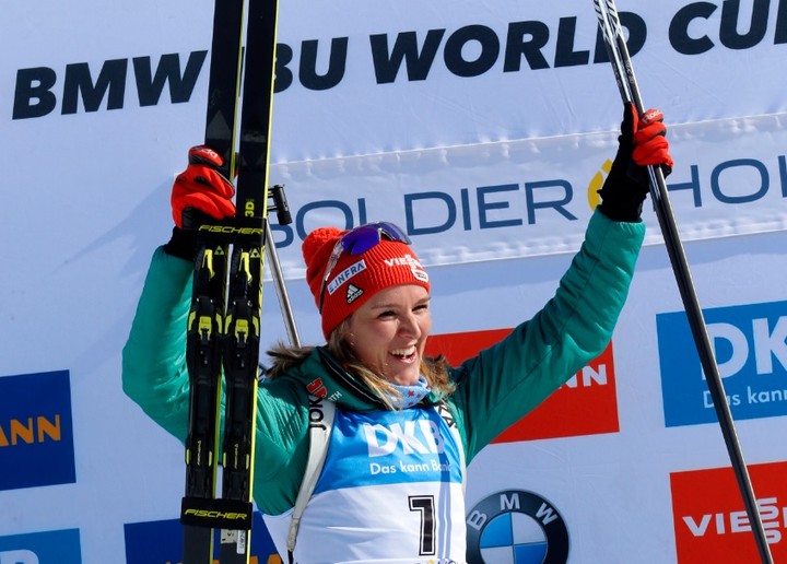 Stíhacie preteky korisťou Herrmannovej, Kuzminová opäť piata